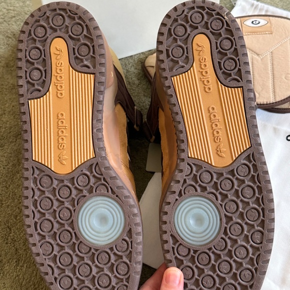 ADIDAS X BAD BUNNY Forum Low The First Cafe - Picture 2 of 9